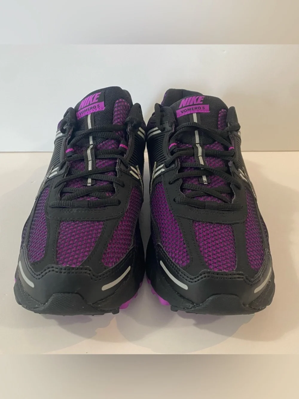 Nike Zoom Vomero 5 Sneakers - Picture 6 of 9